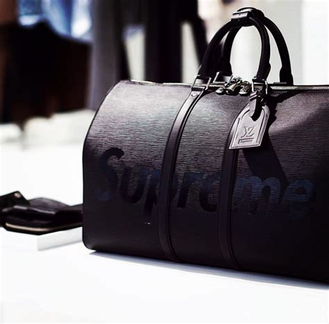 lv supreme keepall 55|Louis Vuitton x Supreme Keepall Bandouliere Epi 55 Black .